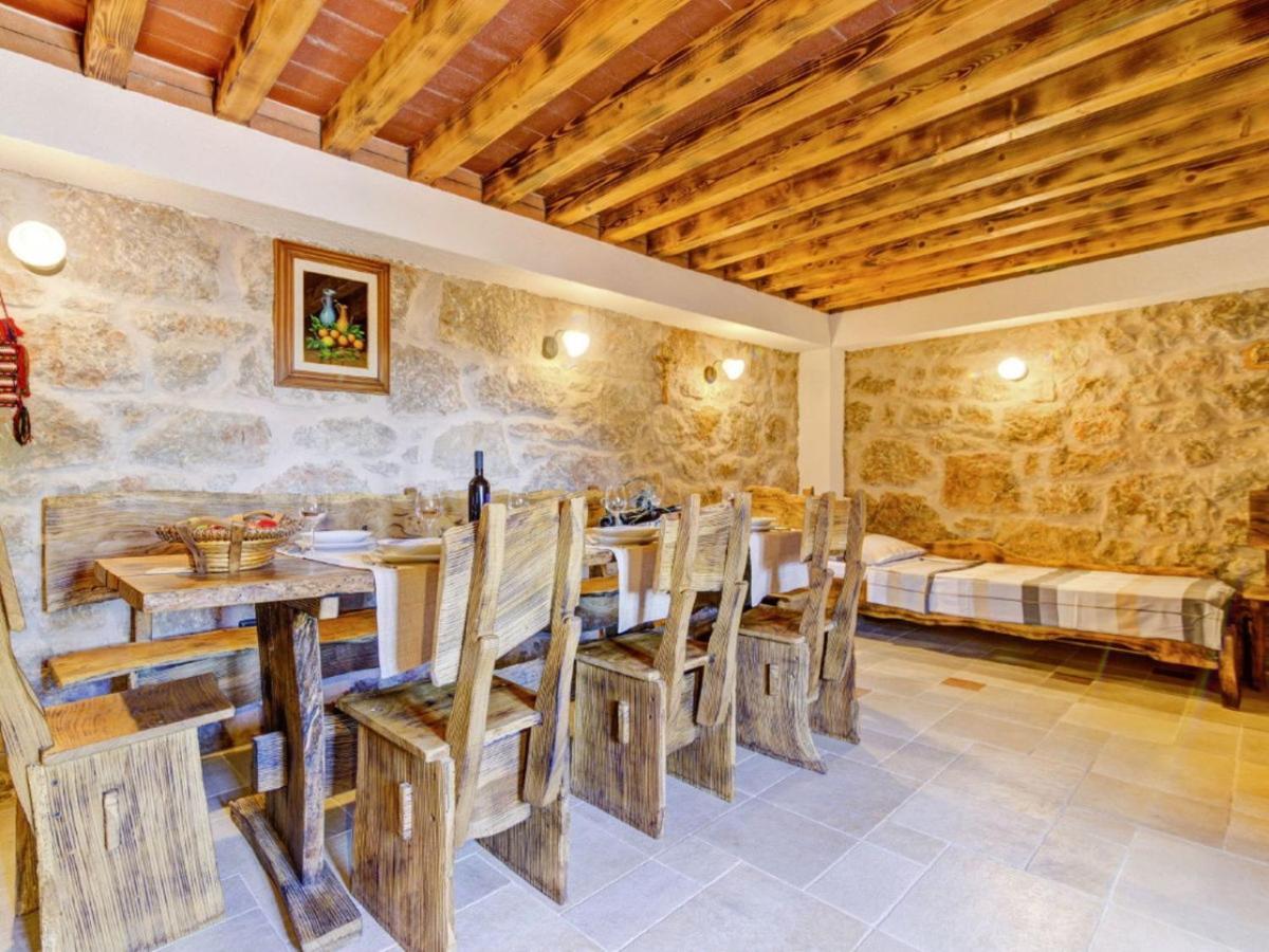 Lovely Holiday Home In Starigrad Ngoại thất bức ảnh