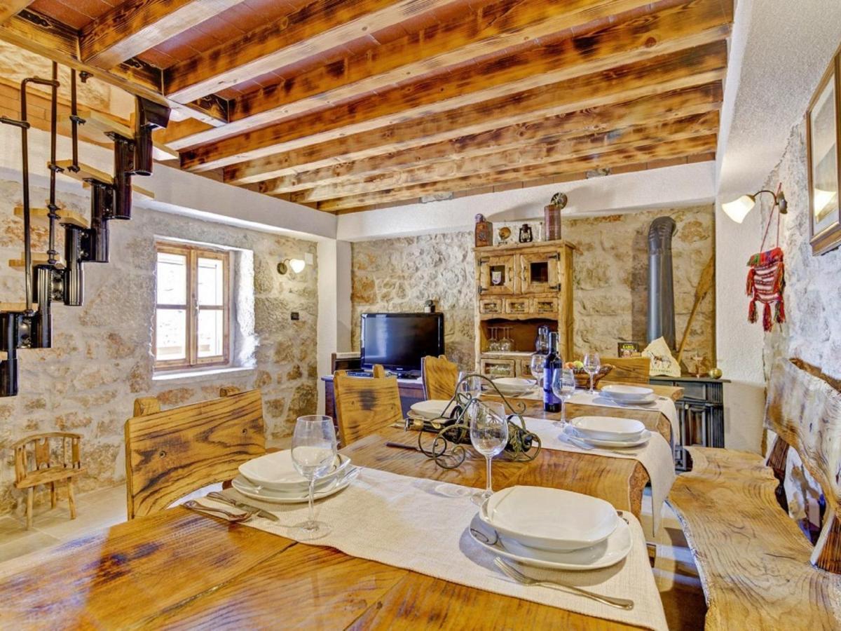 Lovely Holiday Home In Starigrad Ngoại thất bức ảnh