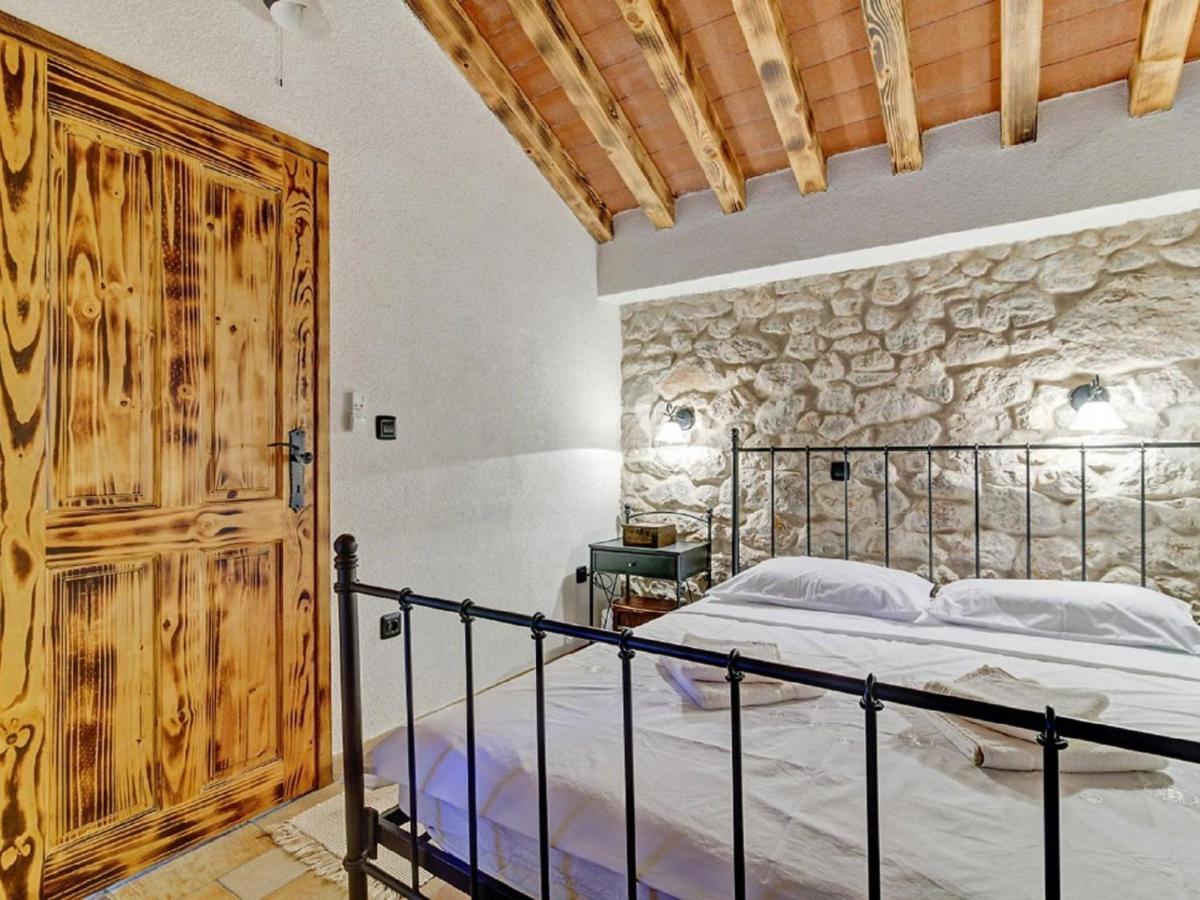 Lovely Holiday Home In Starigrad Ngoại thất bức ảnh
