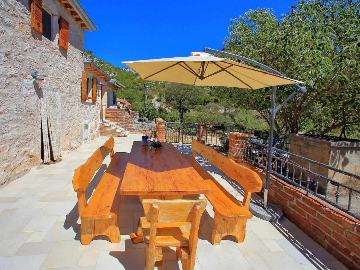 Lovely Holiday Home In Starigrad Ngoại thất bức ảnh